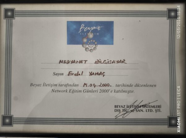 BEYAZ BEYAZ
